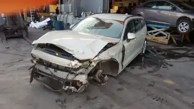 Veículo de Sucata volvo v60 familiar 2.0 diesel cat do ano 2018 alimentado d4204t14