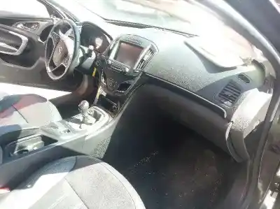 Vehicul casat opel insignia berlina excellence al anului 2015 alimentat a20dte