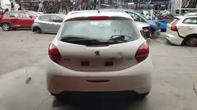 Veículo de Sucata peugeot 208 1 1.6 blue hdi 100ch manual do ano 2016 alimentado bh02