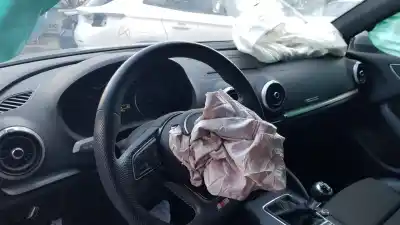 Veículo de Sucata audi a3 sportback (8va, 8vf) 1.5 tfsi do ano 2020 alimentado dpc