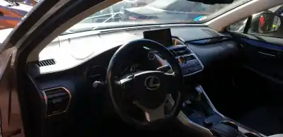 Здавання транспортного засобу lexus nx 2.5 16v cat (híbrido) 155 cv / 114 kw року 2015 потужний 2ar