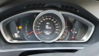 Veículo de Sucata volvo v40 1.6 diesel cat do ano 2013 alimentado d4162t