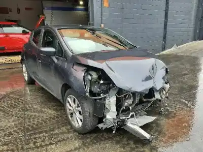 Veículo de Sucata renault clio iv zen do ano 2017 alimentado h4bb4