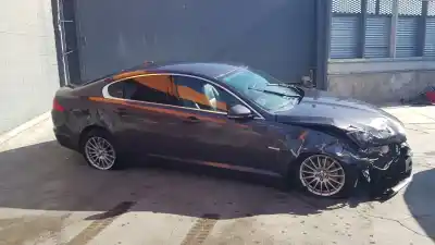 Veículo de Sucata jaguar xf 3.0 v6 premium luxury do ano 2010 alimentado fg