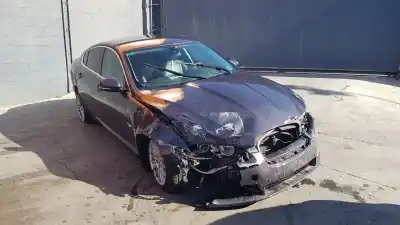 Veículo de Sucata jaguar xf 3.0 v6 premium luxury do ano 2010 alimentado fg