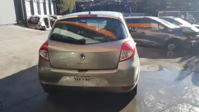 Veículo de Sucata renault clio iii 1.5 dci diesel cat do ano 2009 alimentado k9k766