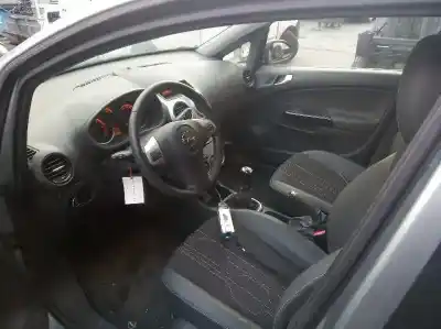 Veicolo di demolizione opel corsa d 1.3 16v cdti dell'anno 2012 alimentato a13dtc