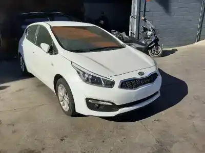 Veículo de Sucata kia pro cee´d (jd) 1.4 crdi 90 do ano 2017 alimentado d4fc