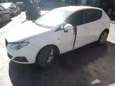 Veículo de Sucata seat ibiza (6j5) 25 aniversario do ano 2009 alimentado bxw