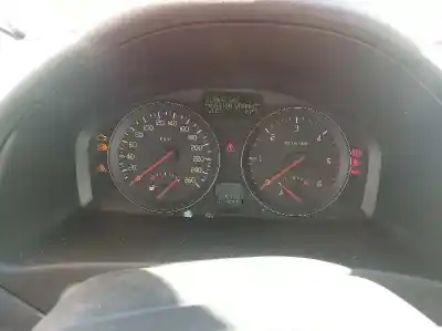 Veículo de Sucata volvo c30 2.0 d momentum do ano 2010 alimentado d4204t