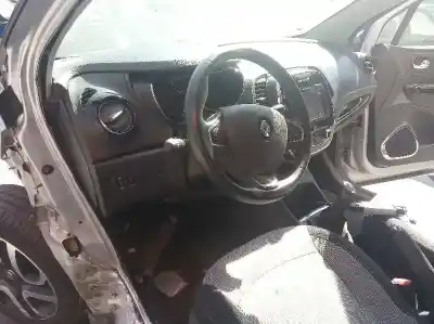 Здавання транспортного засобу renault captur zen року 2017 потужний h4b408 Здавання транспортного засобу renault captur zen року 2017 потужний h4b408