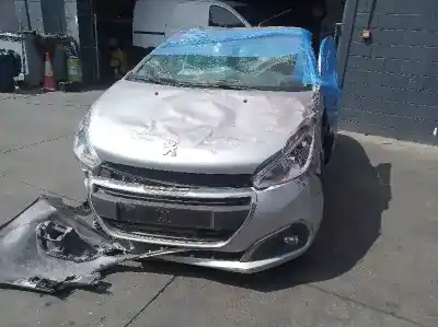 Vehicul casat peugeot 208 allure al anului 2017 alimentat hn01