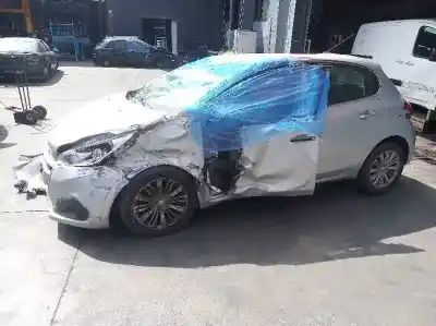 Vehicul casat peugeot 208 allure al anului 2017 alimentat hn01