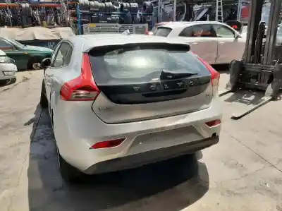 Veículo de Sucata volvo v40 kinetic do ano 2015 alimentado d4162t