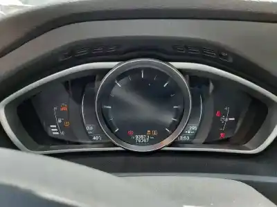 Veículo de Sucata volvo v40 kinetic do ano 2015 alimentado d4162t