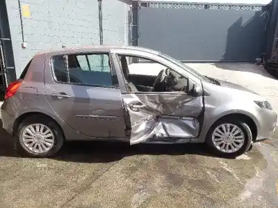 Veículo de Sucata RENAULT CLIO III Dynamique do ano 2012 alimentado K9K