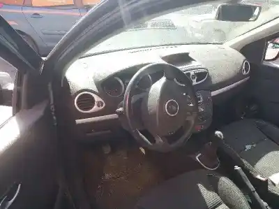 Sloopvoertuig renault clio iii dynamique van het jaar 2012 aangedreven k9k