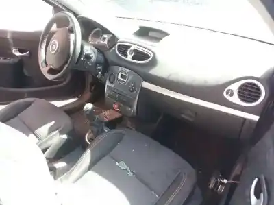 Sloopvoertuig renault clio iii dynamique van het jaar 2012 aangedreven k9k