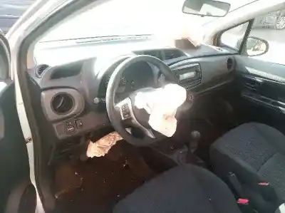 Veículo de Sucata toyota yaris active do ano 2012 alimentado 1kr