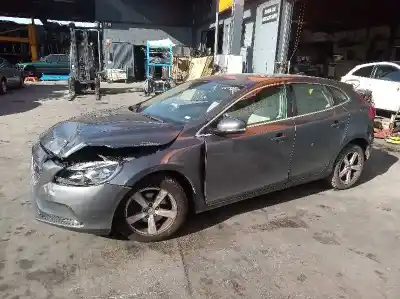 Veículo de Sucata volvo v40 momentum do ano 2013 alimentado d4162t