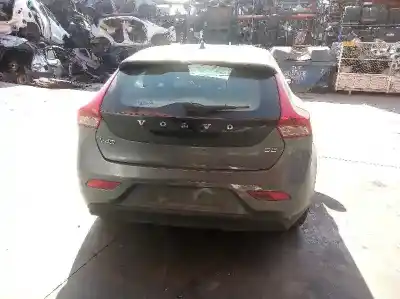 Veículo de Sucata volvo v40 momentum do ano 2013 alimentado d4162t