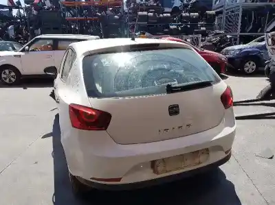 Veículo de Sucata seat ibiza (6j5) reference do ano 2010 alimentado cgpa
