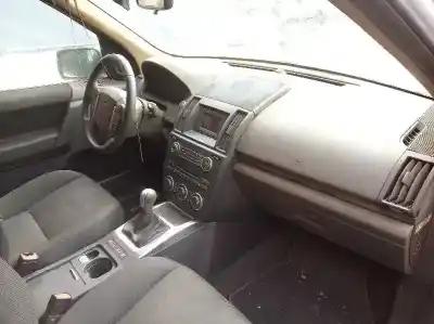 Veículo de Sucata land rover freelander (lr2) 2.2 td4 cat 150 cv / 110 kw do ano 2013 alimentado 224dt