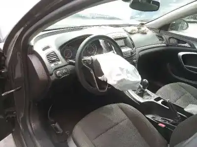 Vehicul casat opel insignia berlina selective al anului 2016 alimentat a20dte