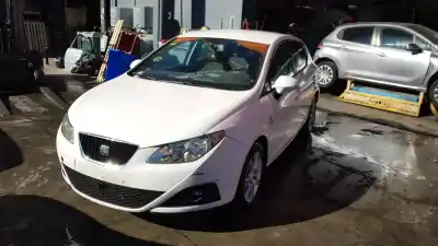 Veículo de Sucata seat ibiza (6j5) 1.9 tdi do ano 2009 alimentado bls