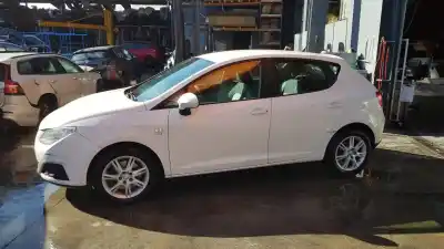 Veículo de Sucata seat ibiza (6j5) 1.9 tdi do ano 2009 alimentado bls