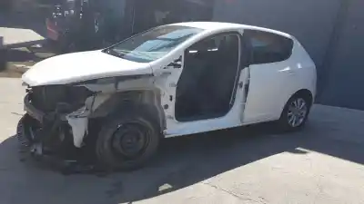 Veículo de Sucata seat ibiza (6j5) stylance / style do ano 2013 alimentado cay