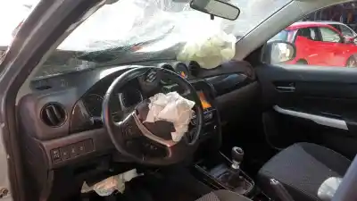 Veicolo di demolizione suzuki vitara (ly) 1.6 ddis (apk 416d) dell'anno 2017 alimentato d16aa