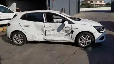 Утилизация автомобиля RENAULT MEGANE IV SEDÁN 1.5 DCI 110 года 2017 питание K9K G6