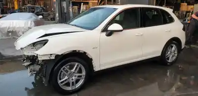 Scrapping Vehicle porsche cayenne (typ 92aa) 3.0 v6 tdi cat of the year 2011 powered crc