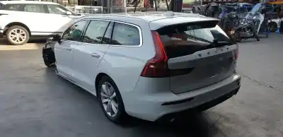 Sloopvoertuig volvo v60 familiar 2.0 diesel cat van het jaar 2021 aangedreven d4204t14