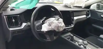 Sloopvoertuig volvo v60 familiar 2.0 diesel cat van het jaar 2021 aangedreven d4204t14