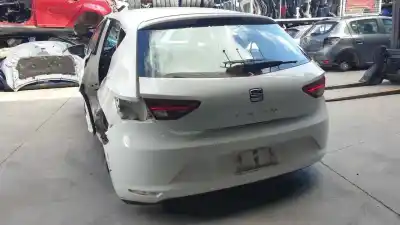 Здавання транспортного засобу seat leon (5f1) 1.6 tdi року 2015 потужний clh