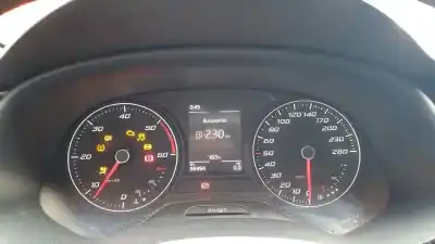 Здавання транспортного засобу seat leon (5f1) 1.6 tdi року 2015 потужний clh