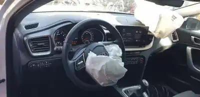 Veículo de Sucata kia ceed 1.0 tgdi cat do ano 2021 alimentado g3lc