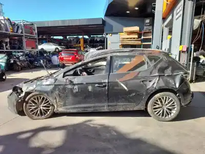 Здавання транспортного засобу seat leon (5f1) i-tech року 2014 потужний clh