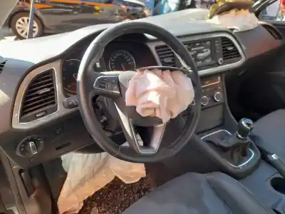 Здавання транспортного засобу seat leon (5f1) i-tech року 2014 потужний clh