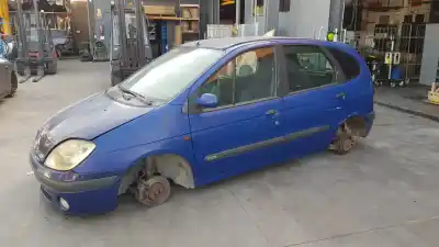 Scrapping Vehicle renault scénic i monospace (ja0/1_, fa0_) 1.9 dti (ja1u) of the year 2001 powered f9q744