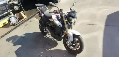 Sloopvoertuig BMW F 800 R F 800 R 90 CV / 66 KW van het jaar 2017 aangedreven 802EA