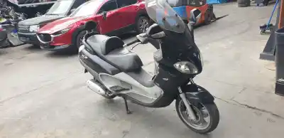 Veicolo di demolizione PIAGGIO (VESPA) X9  dell'anno 2005 alimentato M235M