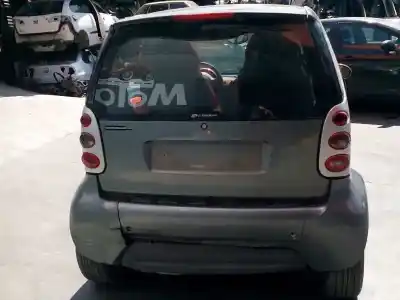 Verschrottungsfahrzeug smart coupe passion des jahres 2000 angetrieben m160920