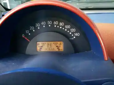 Verschrottungsfahrzeug smart coupe passion des jahres 2000 angetrieben m160920