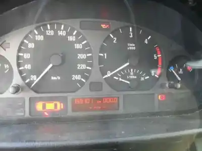 Veículo de Sucata bmw serie 3 berlina (e46) 320d do ano 1998 alimentado 204d1