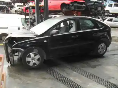 Veicolo di demolizione ford focus berlina (cap) 1.6 16v cat dell'anno 2005 alimentato hwda