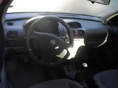 Здавання транспортного засобу opel corsa c club року 2001 потужний y17dtl