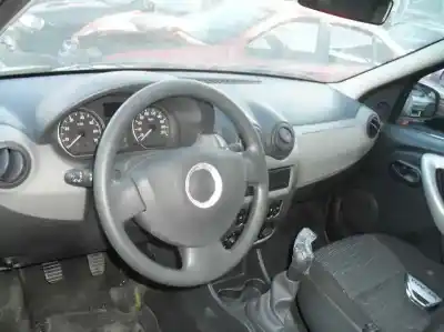 Sloopvoertuig dacia logan ambiance van het jaar 2010 aangedreven k9k792